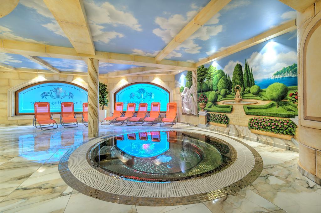 Hotel Krolewskiジャヌフ・ルベルスキ エクステリア 写真