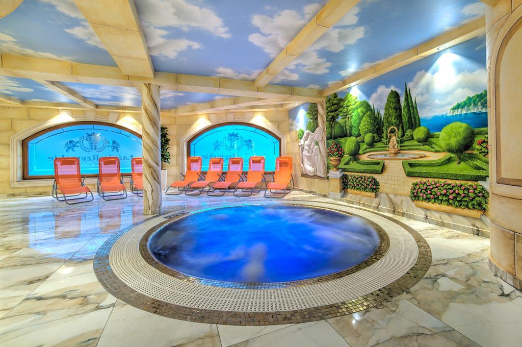 Hotel Krolewskiジャヌフ・ルベルスキ エクステリア 写真
