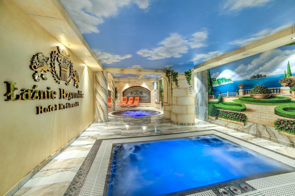 Hotel Krolewskiジャヌフ・ルベルスキ エクステリア 写真