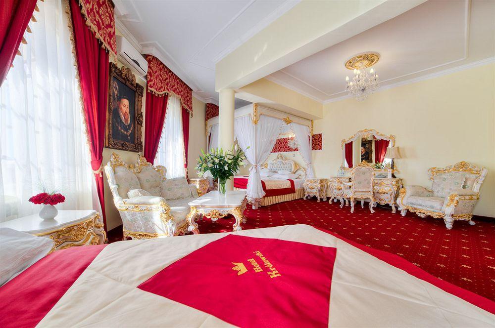 Hotel Krolewskiジャヌフ・ルベルスキ エクステリア 写真