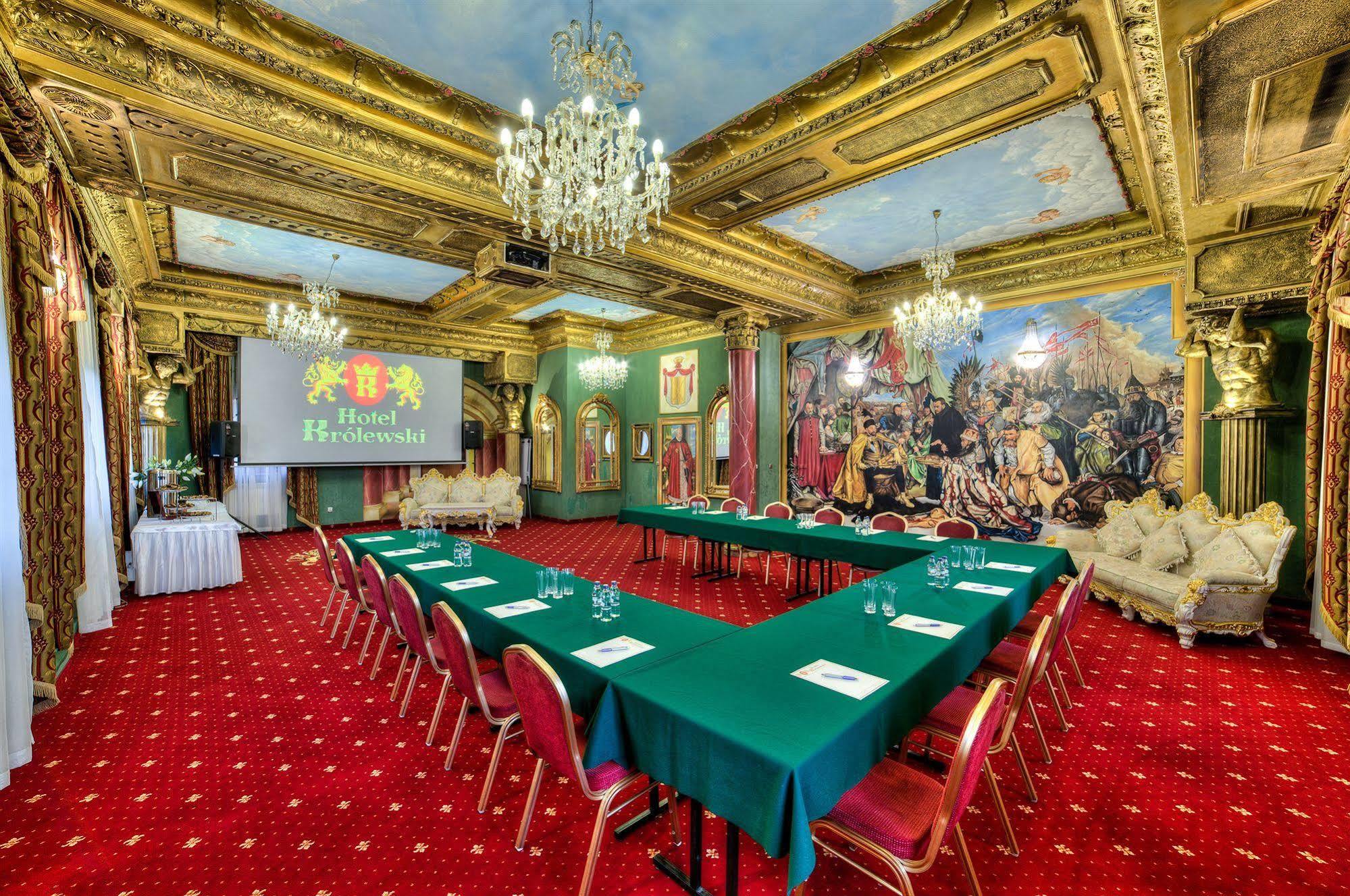 Hotel Krolewskiジャヌフ・ルベルスキ エクステリア 写真