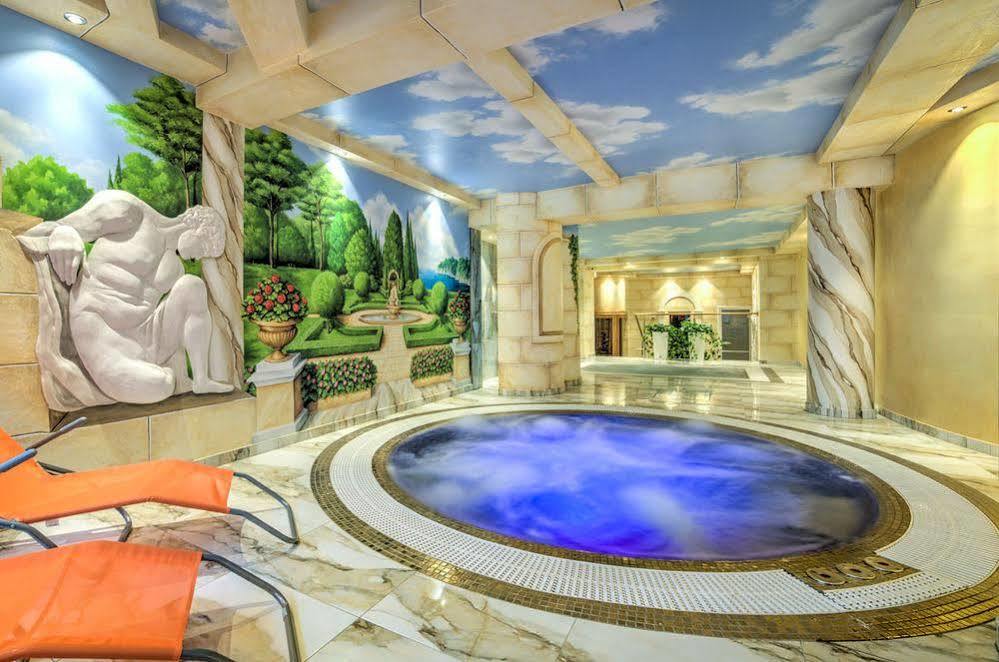 Hotel Krolewskiジャヌフ・ルベルスキ エクステリア 写真